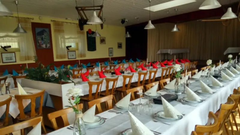 Forchenwaldstube_Vaihingen_an_der_Enz_Ensingen_02.webp